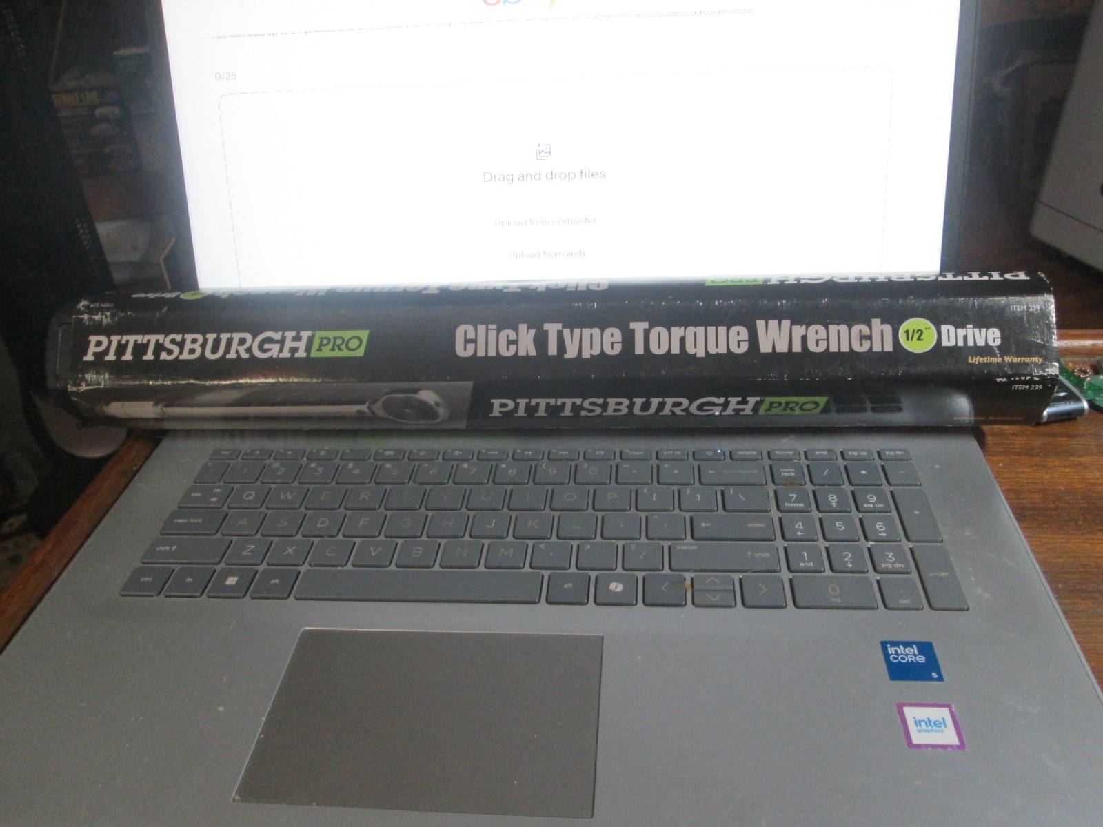 Pittsburgh Professional 239 1/2-inch Drive Click Stop Torque Wrench