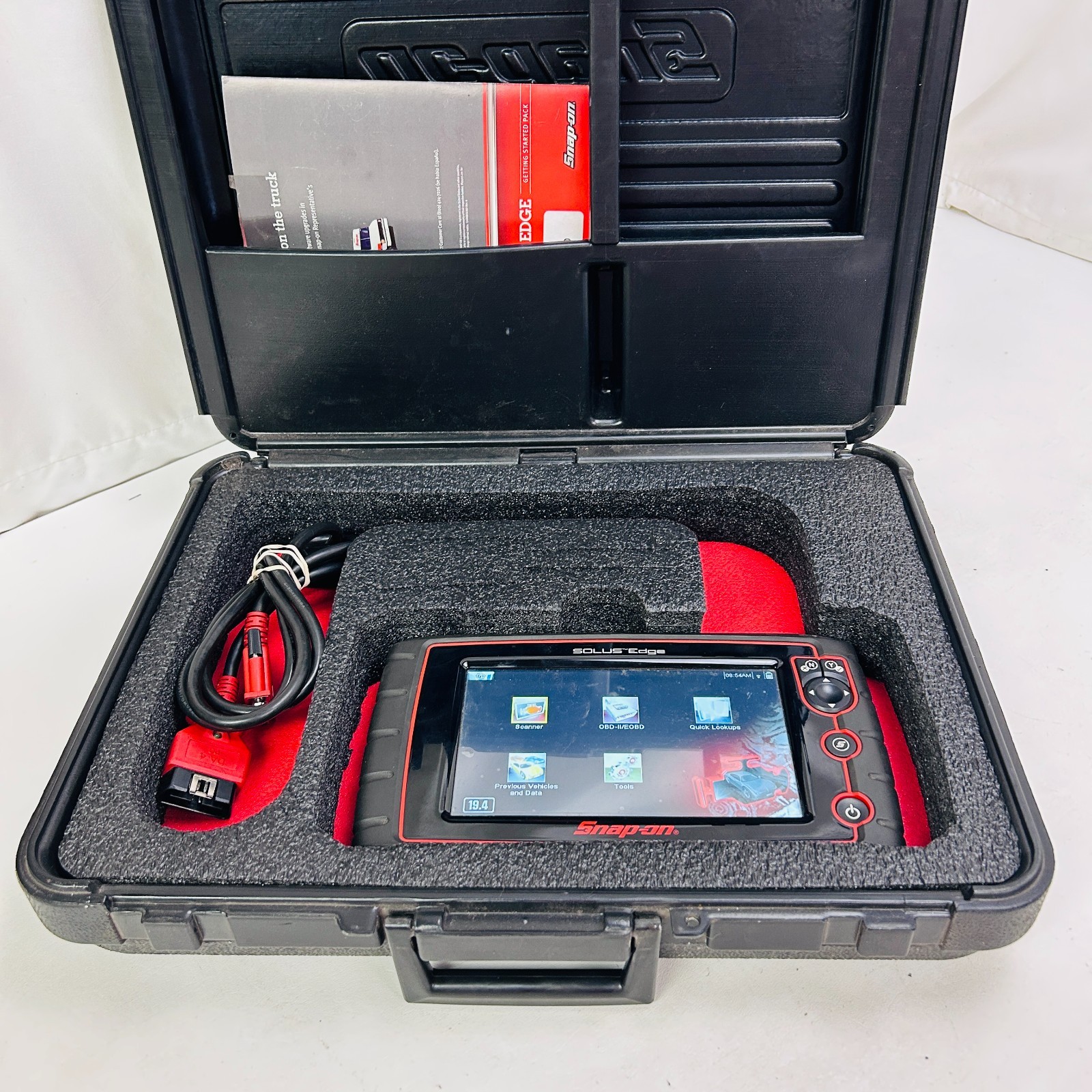 Snap-on Solus Edge Diagnostic Scanner, 8" Touchscreen, Software 17.4 (MPN EESC320)