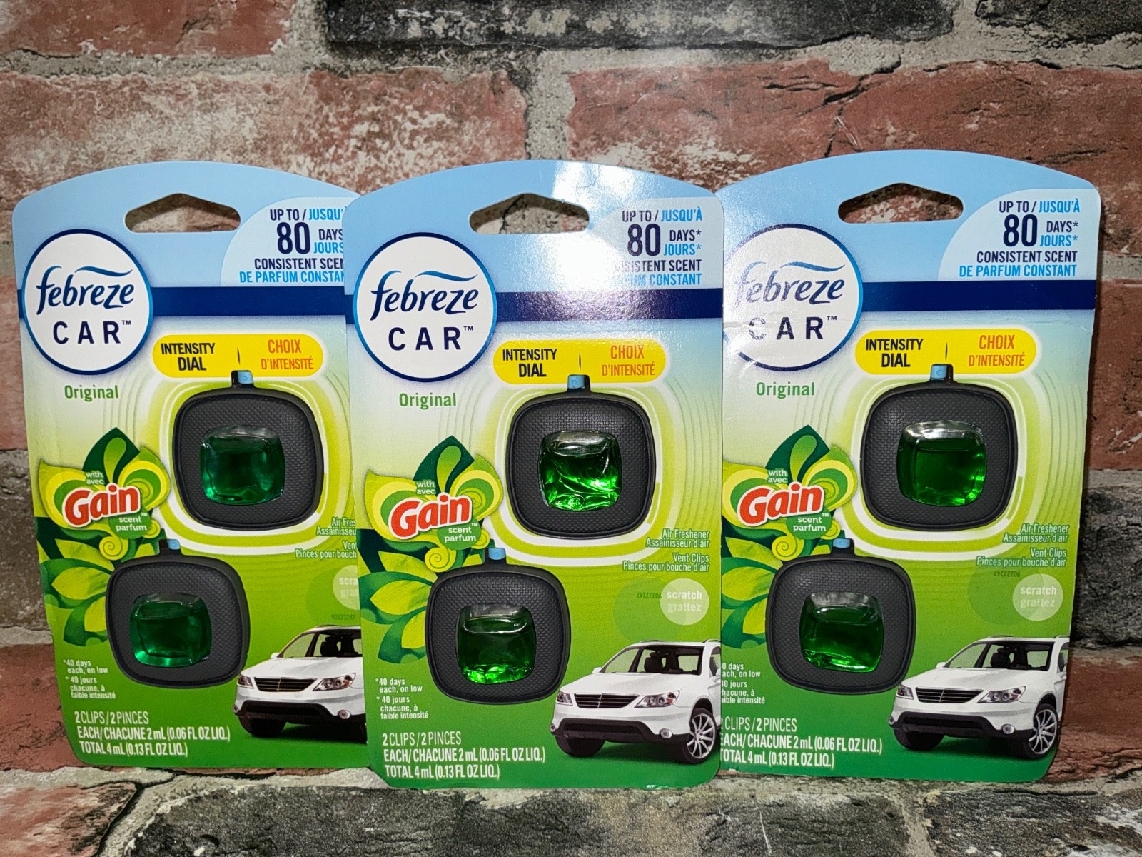 Febreze Auto Car Air Freshener Air Vent Clip Sandalwood Scent 2 Pack Lot of 3