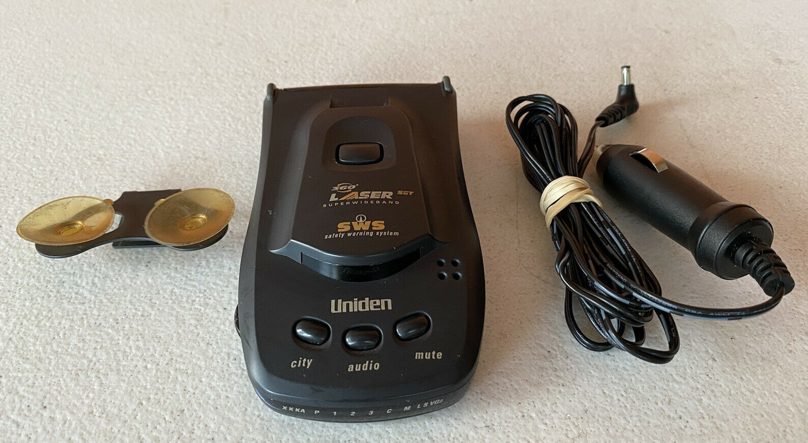Uniden R8W (new Model) Extreme Long Range Laser/Radar Detector, 360 deg Awareness