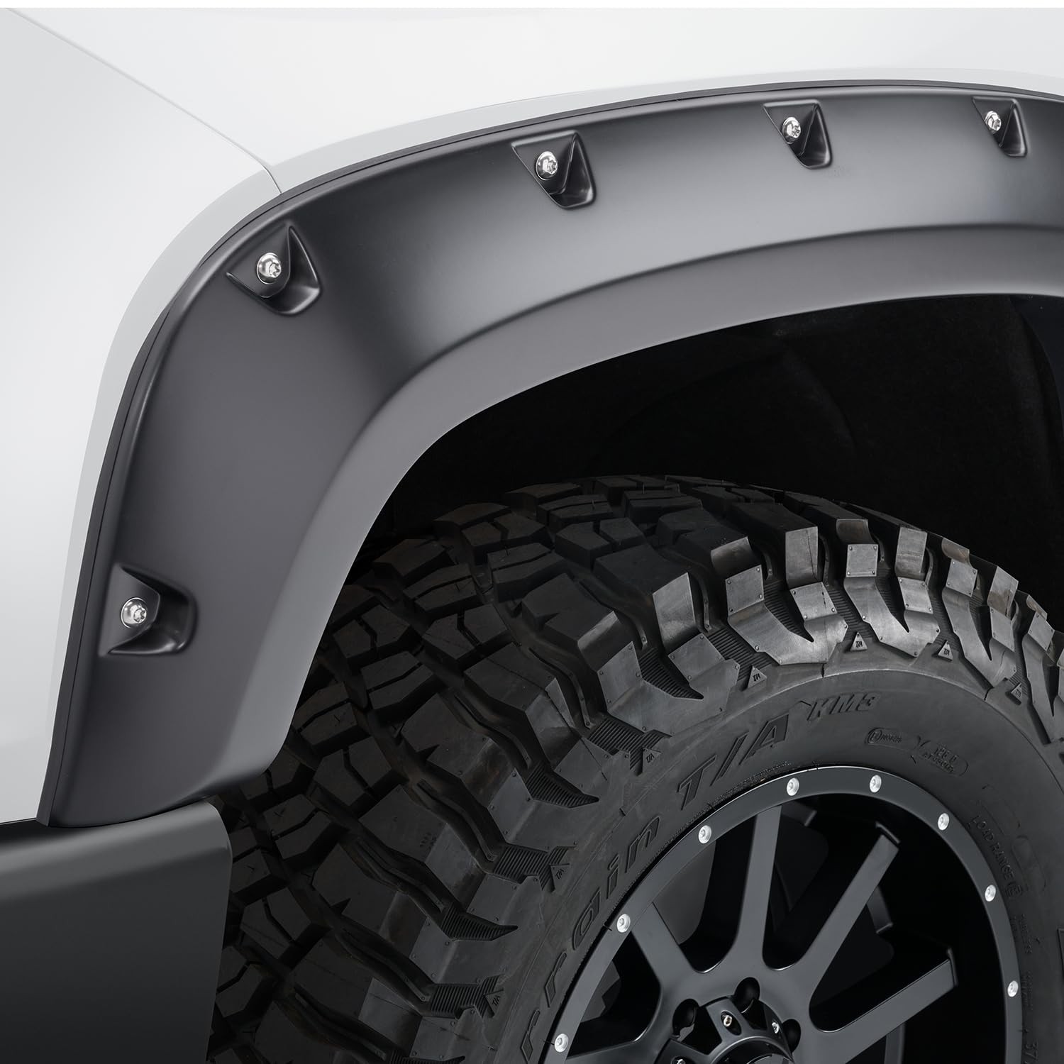 Bushwacker Pocket Style Fender Flares