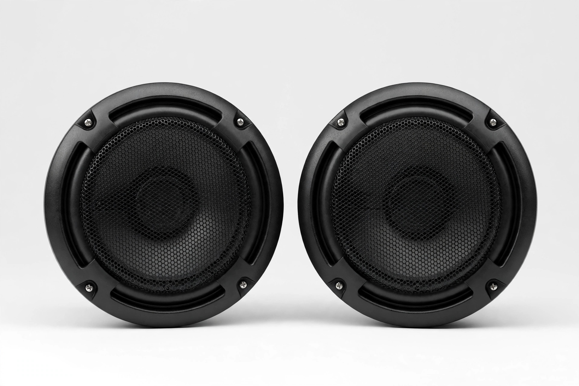 Pyle PLMR62 6.5-Inch Dual Marine Speakers — Pair