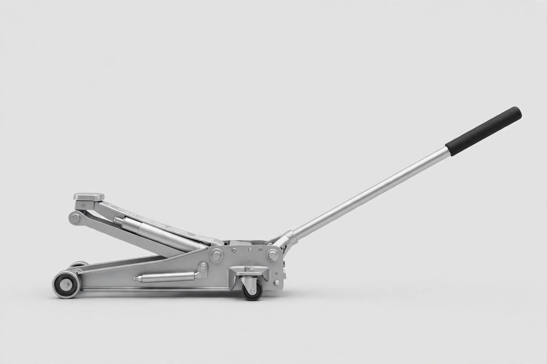 ARCAN A20019 3-Ton Aluminum Low Profile Floor Jack