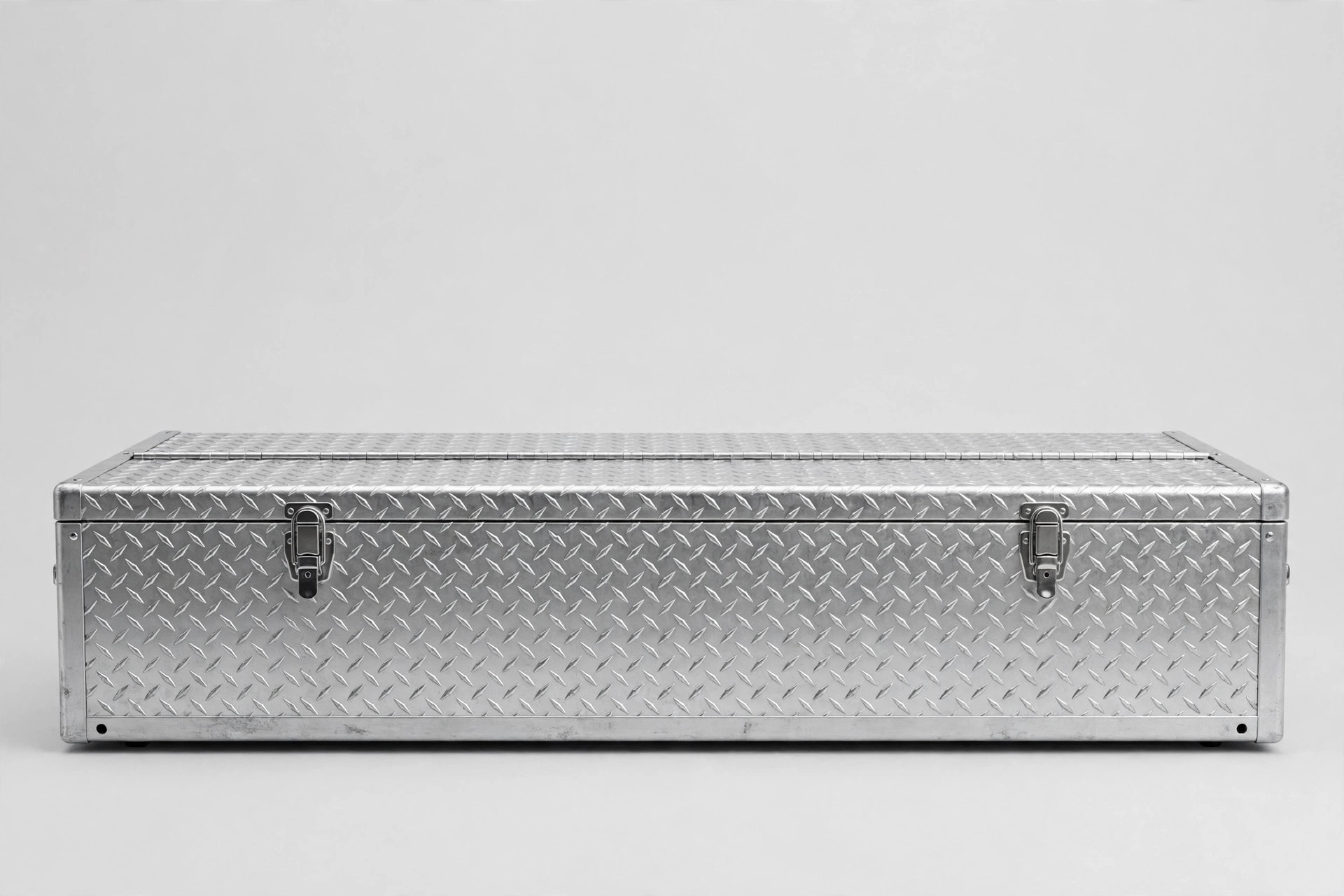 UWS EC10611 72-Inch Low Profile Truck Tool Box